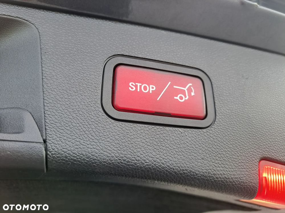 Mercedes-Benz Klasa E 350 CDI DPF BlueEFFICIENCY 7G-TRONIC Avantgarde - 23