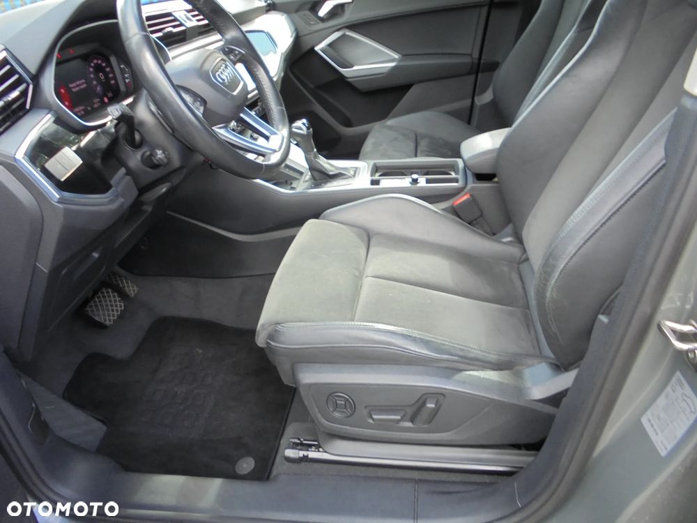 Audi Q3 2.0 TDI S tronic - 17