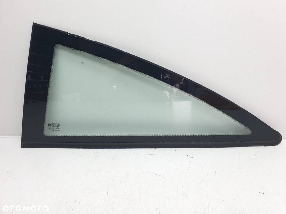 SZYBA LEWA TYŁ KAROSERYJNA TRÓJKĄT OPEL CORSA D 3D - 1