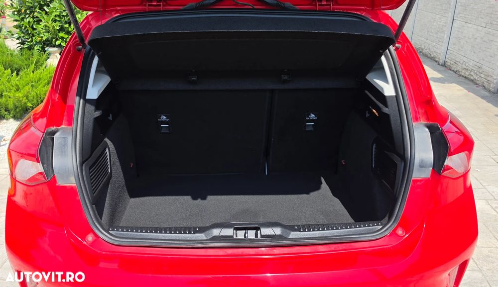 Ford Focus 1.0 EcoBoost Connected - 13