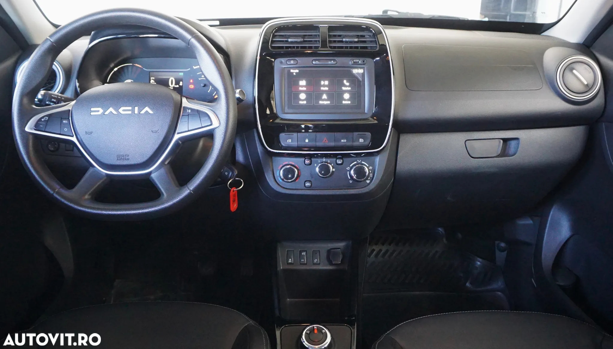Dacia Spring Expression - 3