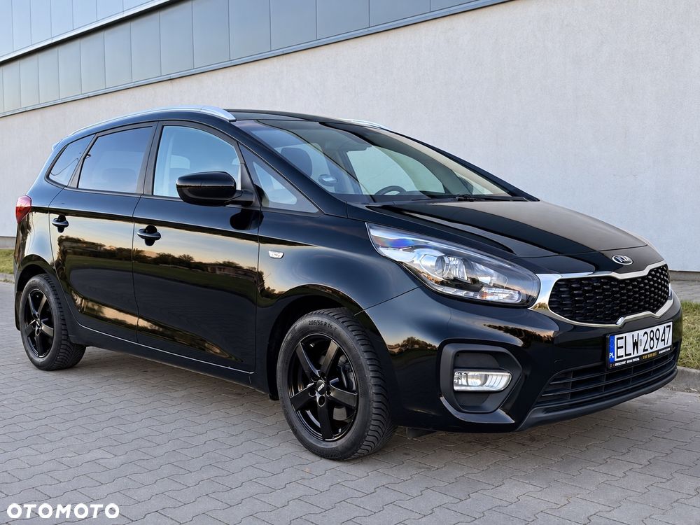 Kia Carens - 18