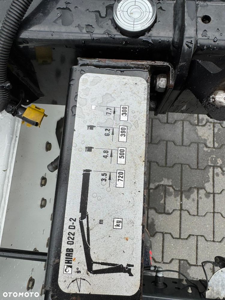 Iveco DAILY 70C18,70C17,,50C17,,50C15,,35C17,,5C15 - 6