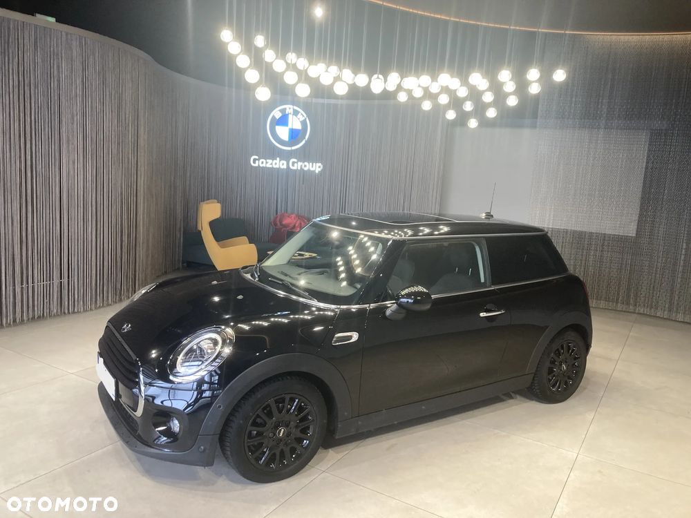 MINI Cooper Standard - 1