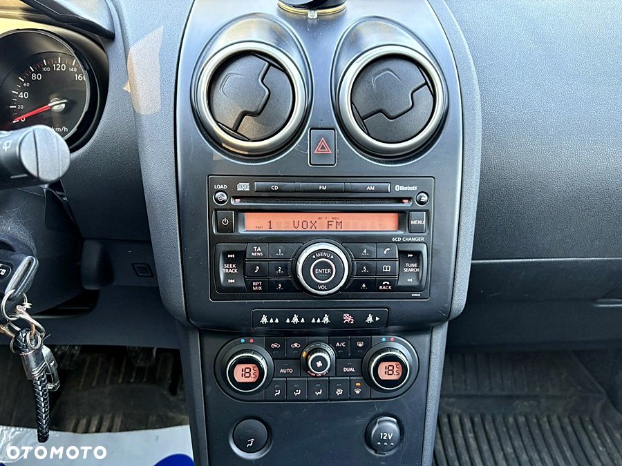 Nissan Qashqai 1.6 Tekna - 26
