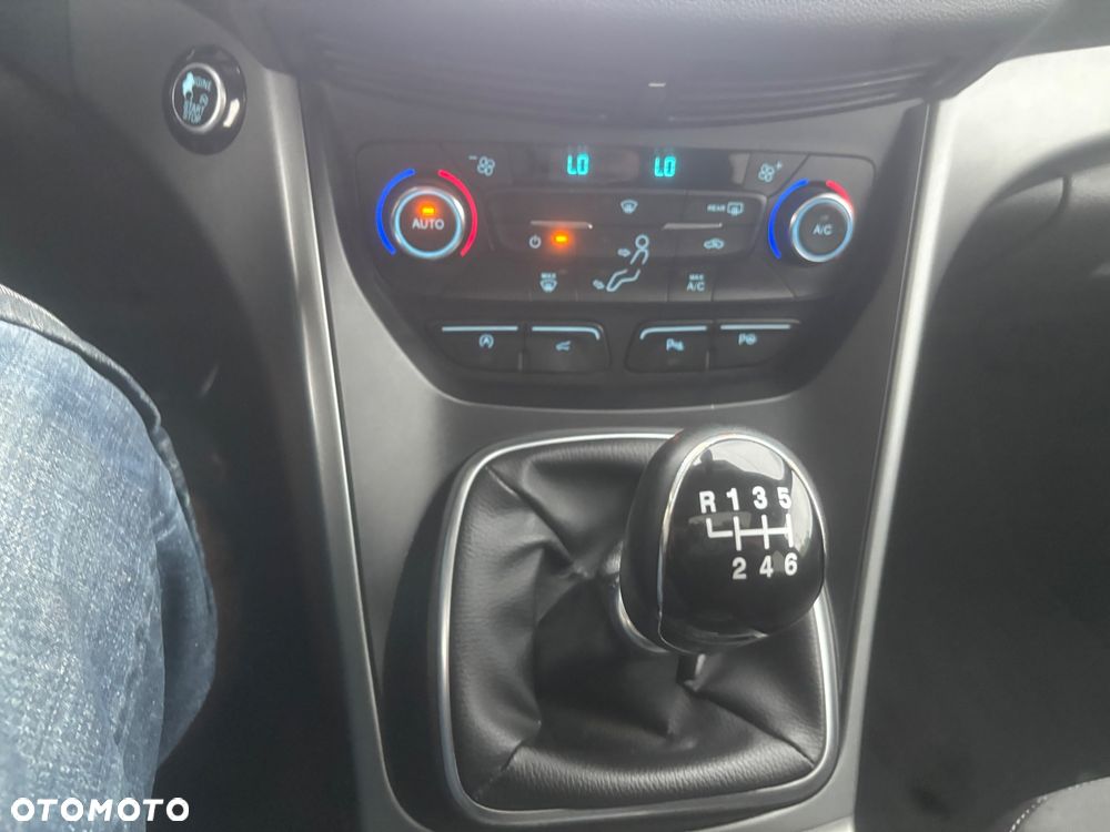 Ford Kuga 1.5 EcoBoost 2x4 Cool & Connect - 38