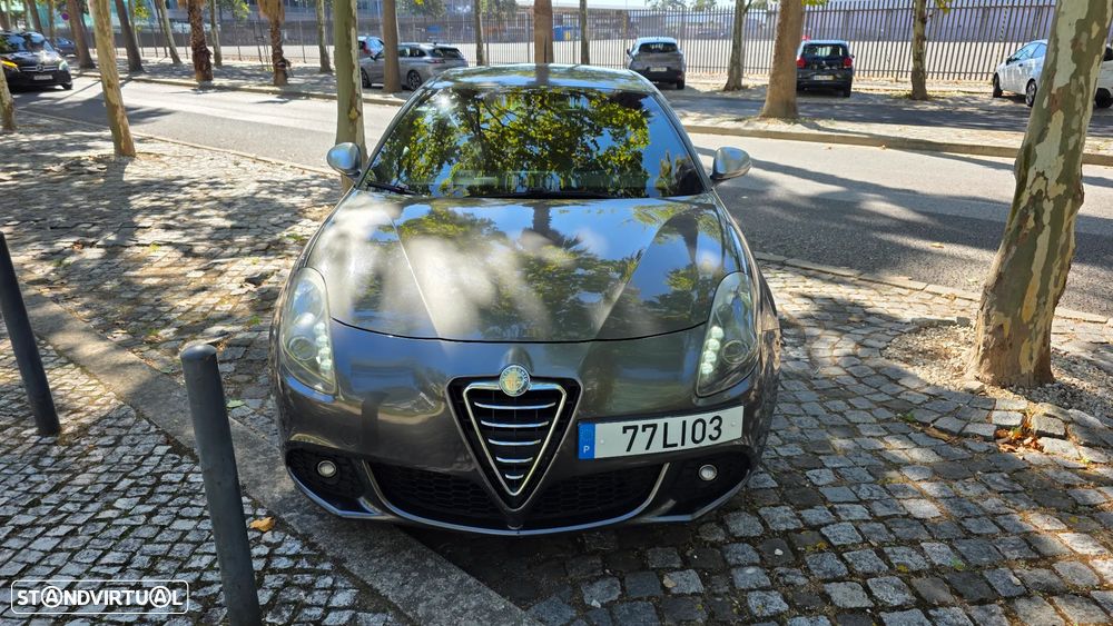Alfa Romeo Giulietta 1.6 JTDm Distinctive - 9