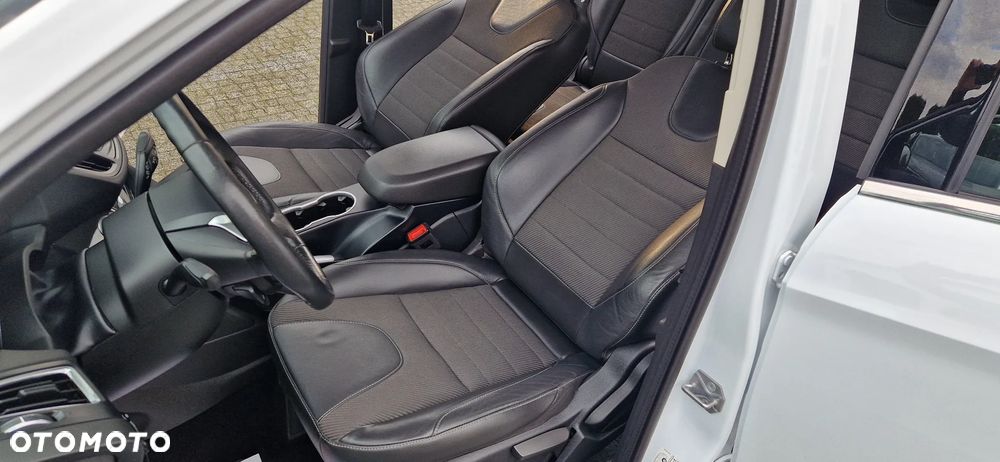 Ford Kuga 2.0 TDCi 4x2 Titanium - 24