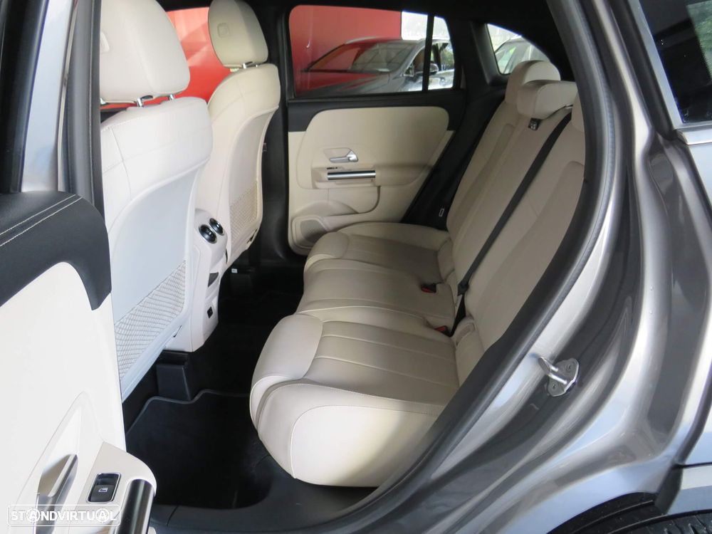 Mercedes-Benz GLA 180 d Style - 13