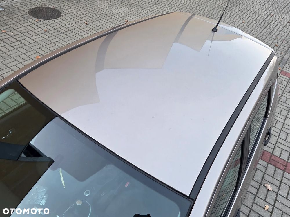 Nissan Qashqai 2.0 4x4 visia - 30
