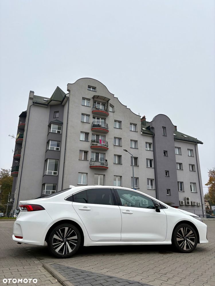 Toyota Corolla - 16