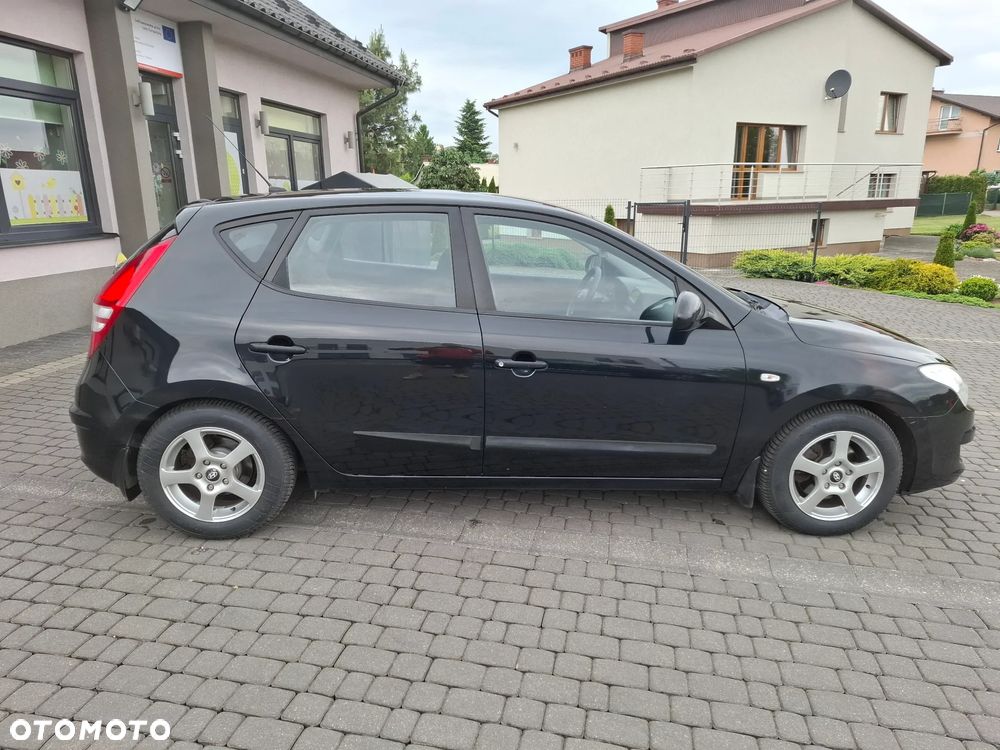 Hyundai i30 1.4 Comfort - 3