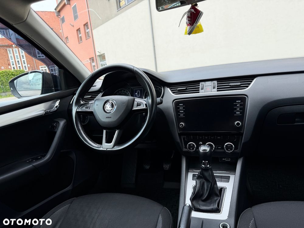 Skoda Octavia 1.6 TDI Business - 11
