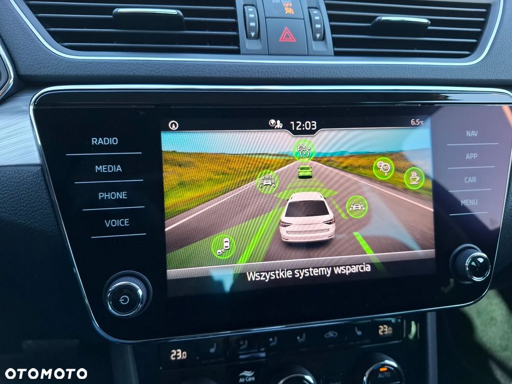 Skoda Superb 2.0 TDI Ambition DSG7 - 23