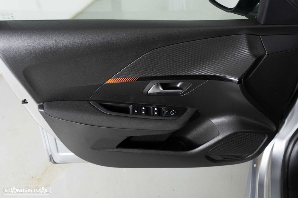 Peugeot 208 1.2 PureTech Active Pack - 17