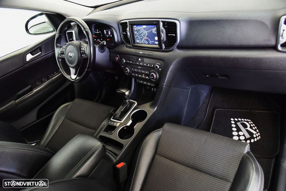 Kia Sportage 2.0 CRDI 4WD GT Line Aut. - 27