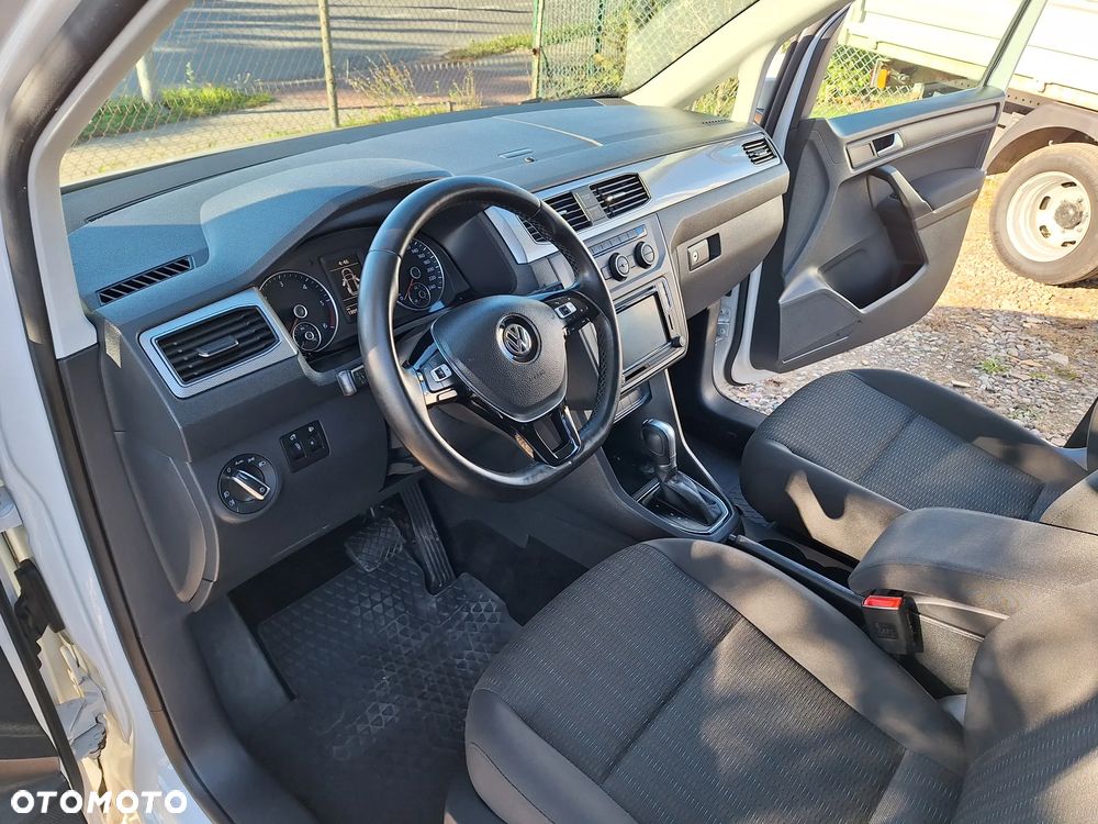 Volkswagen Caddy 2.0 TDI Comfortline DSG - 12
