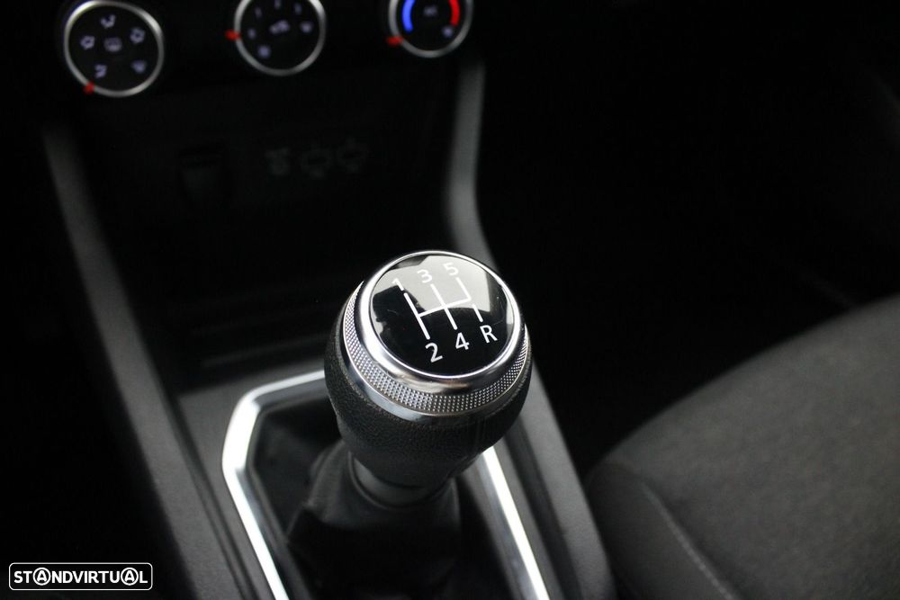 Renault Clio - 21