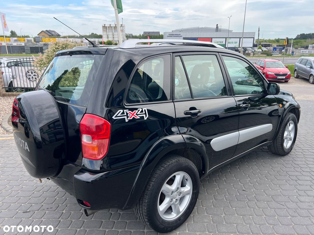 Toyota RAV4 2.0 VVT-i 4x4 - 6