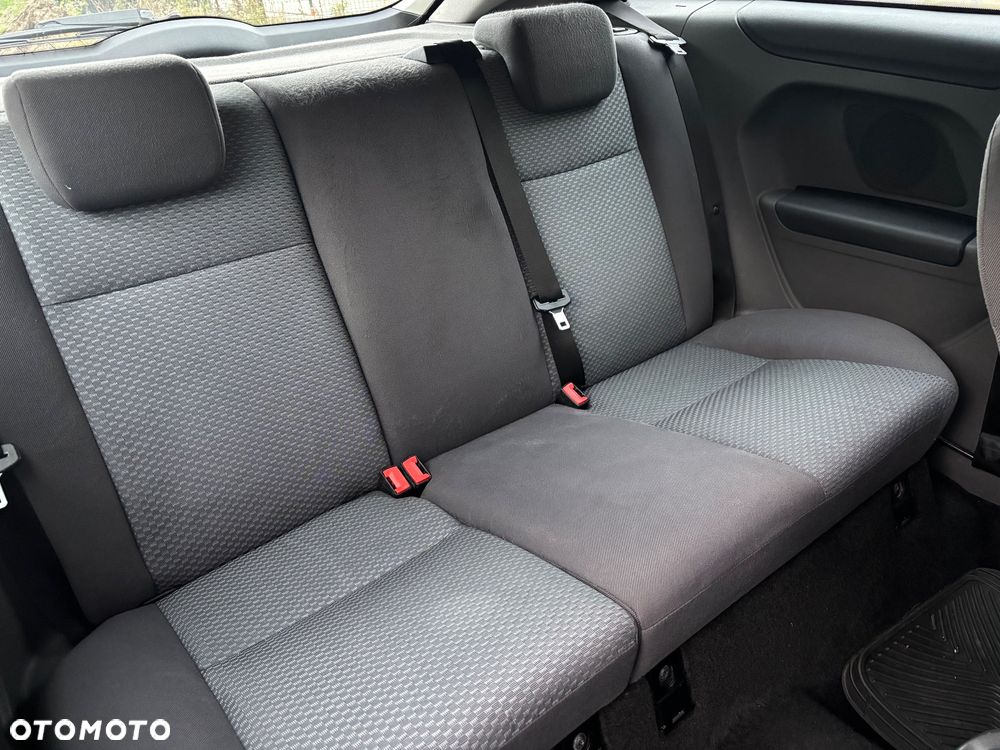 Ford Focus 1.4 16V Connection - 35