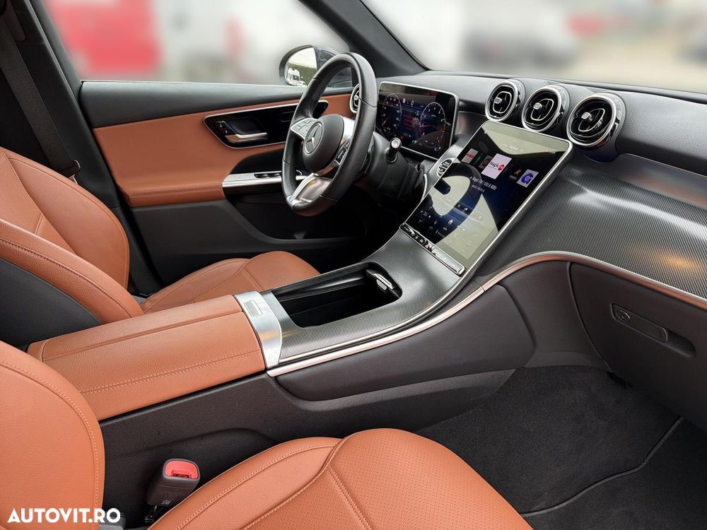 Mercedes-Benz GLC - 12