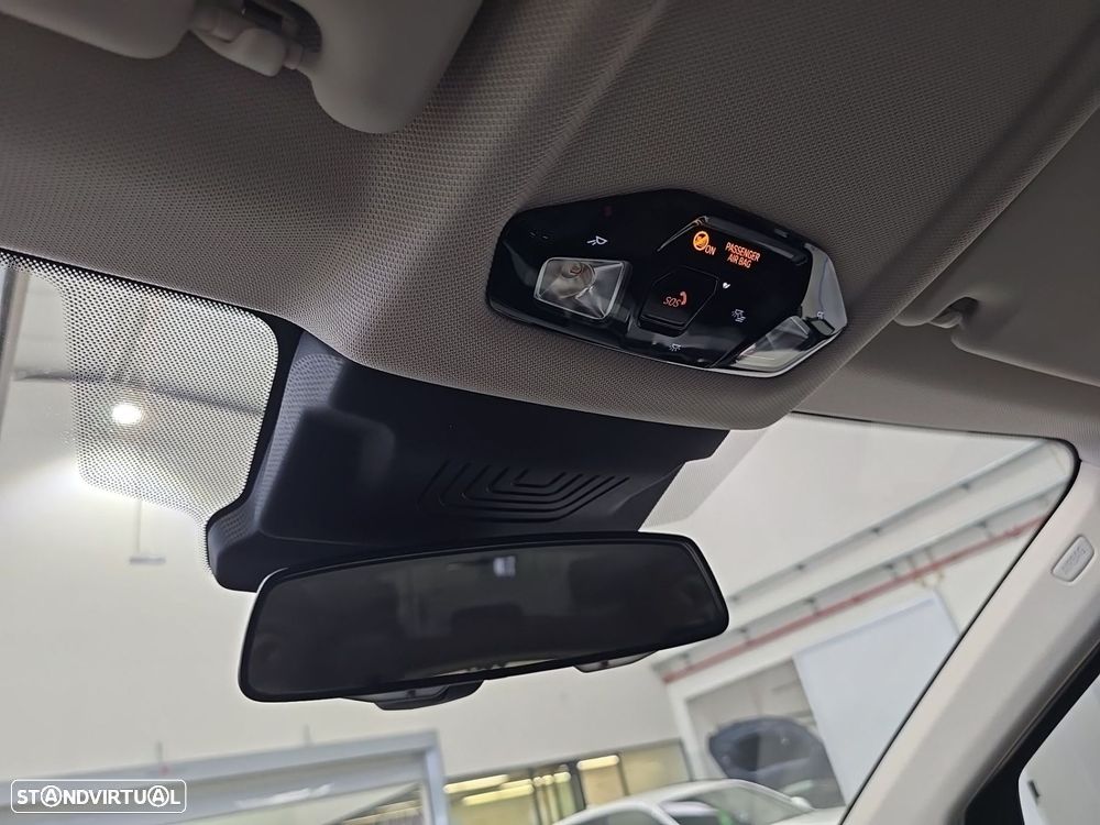 BMW 218 Active Tourer d Auto - 28