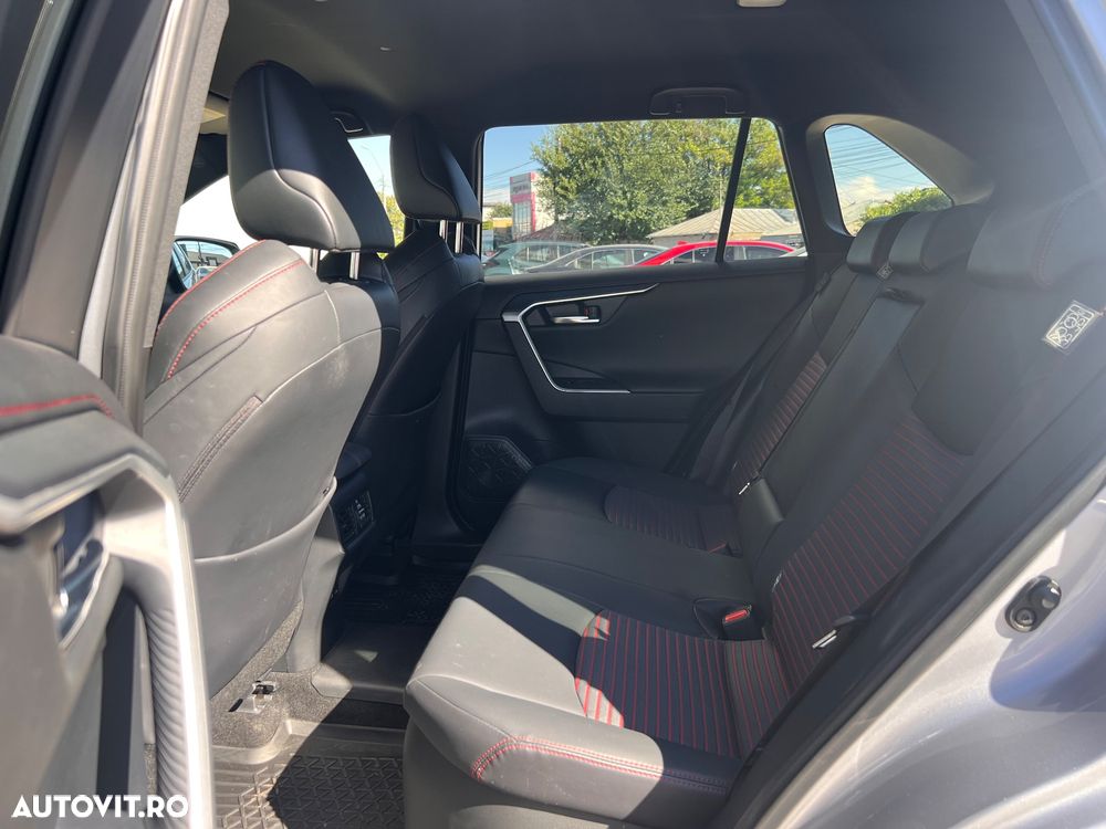 Toyota RAV4 2.5 PHEV VVT-iE 4x4 Style Bi-Tone - 10