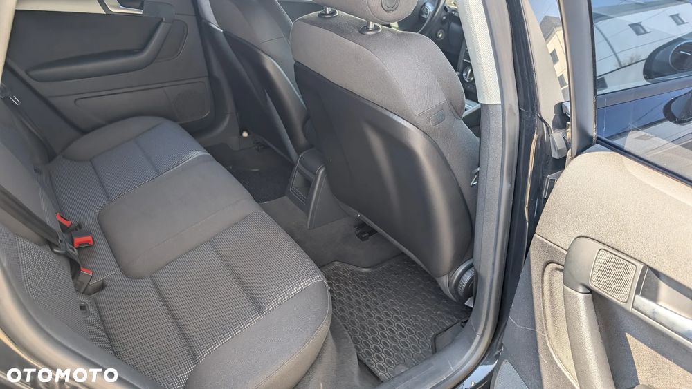 Audi A3 Sportback 2.0 TDI DPF Ambiente - 11