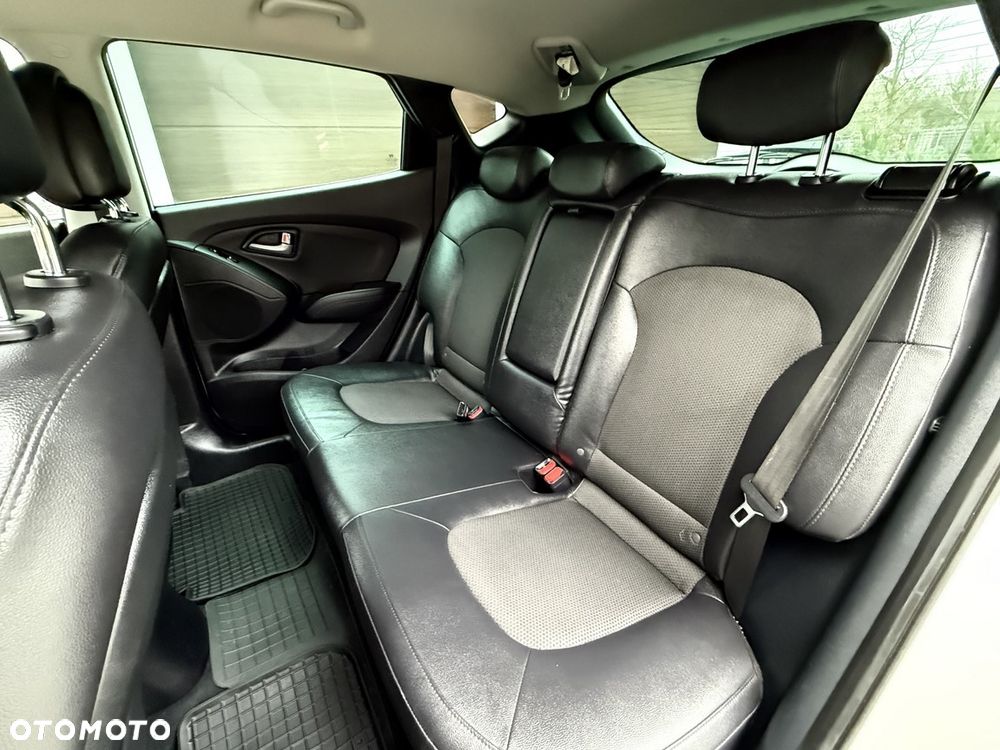 Hyundai ix35 blue 1.6 2WD Finale Gold - 19