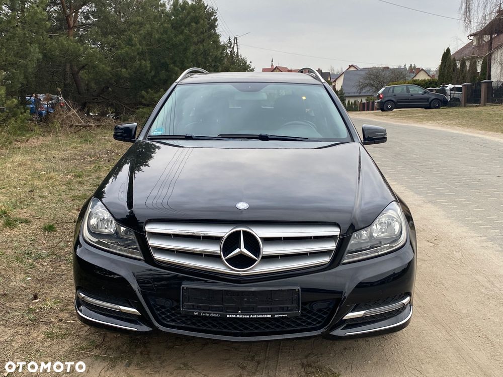 Mercedes-Benz Klasa C 180 (BlueEFFICIENCY) Avantgarde - 4