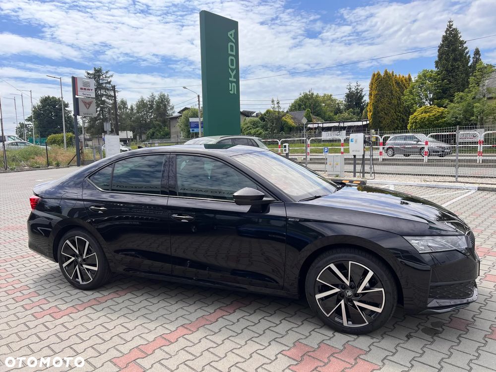 Skoda Octavia 1.5 TSI mHEV Sportline DSG - 5