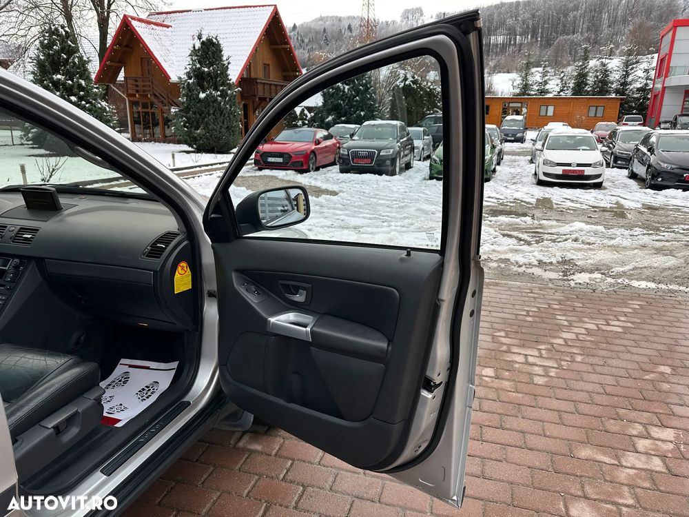 Volvo XC 90 2.4D Executive - 31