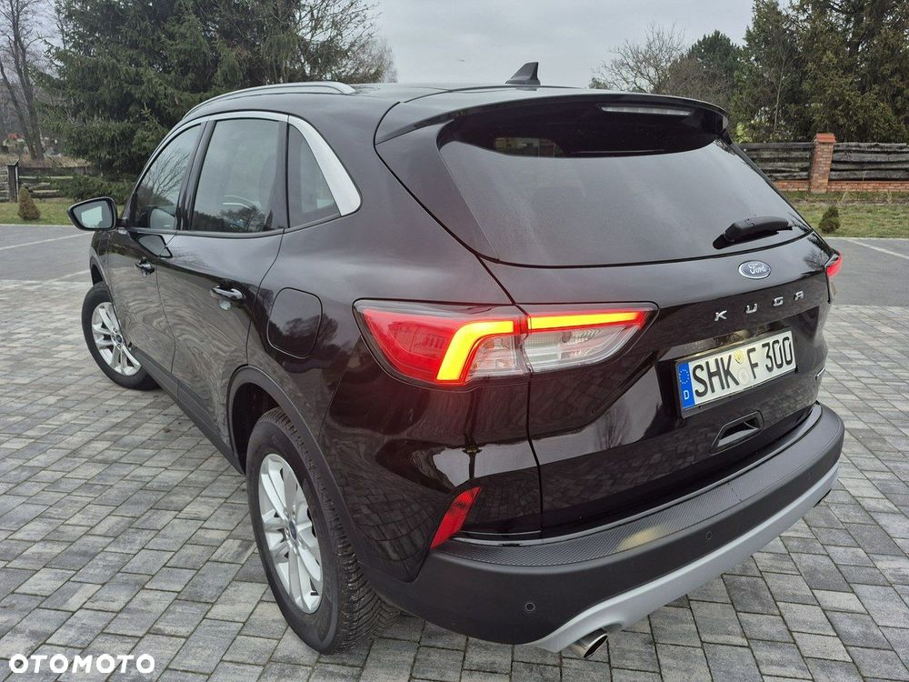 Ford Kuga - 2