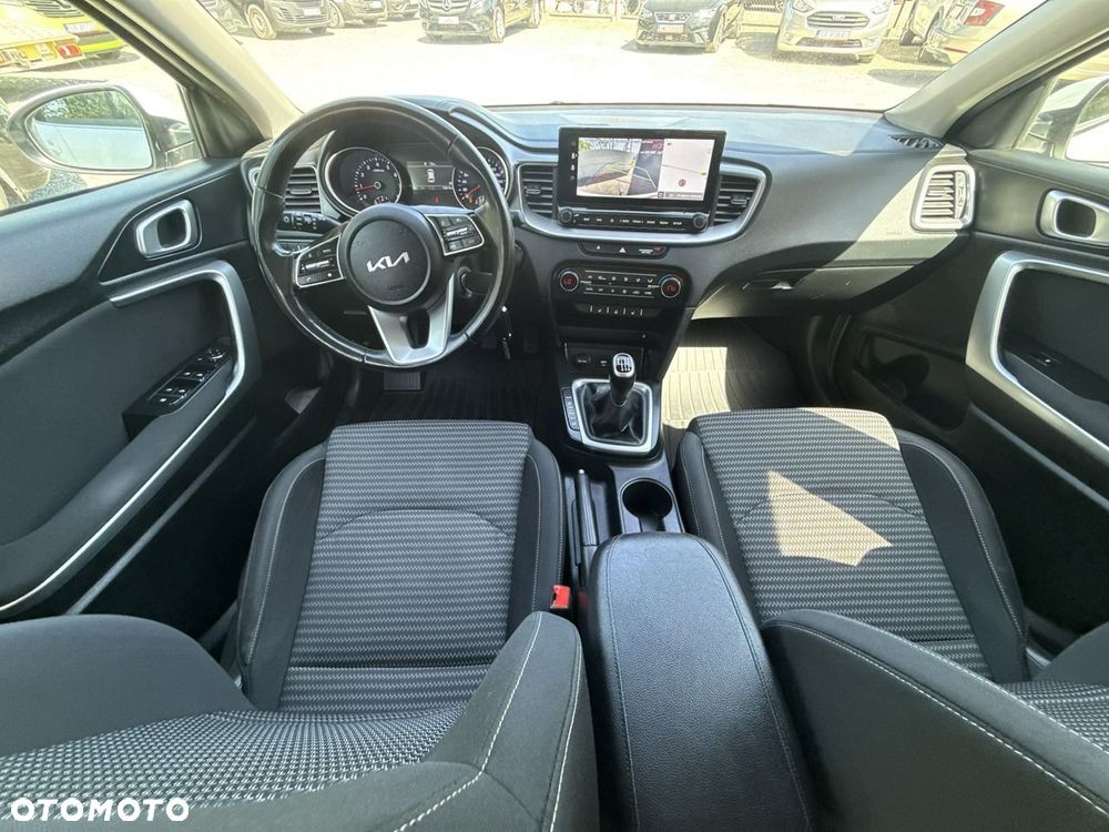 Kia Ceed - 15