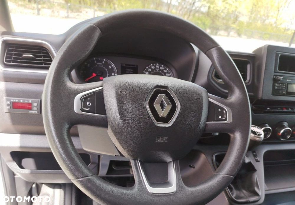 Renault Master - 15