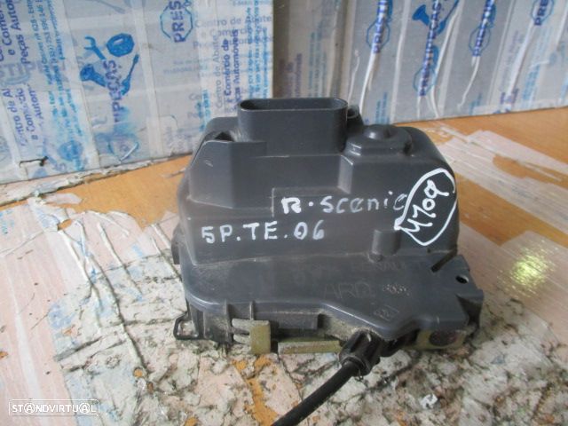 Fecho 119332 RENAULT SCENIC 2006 TE 6 PINOS - 4