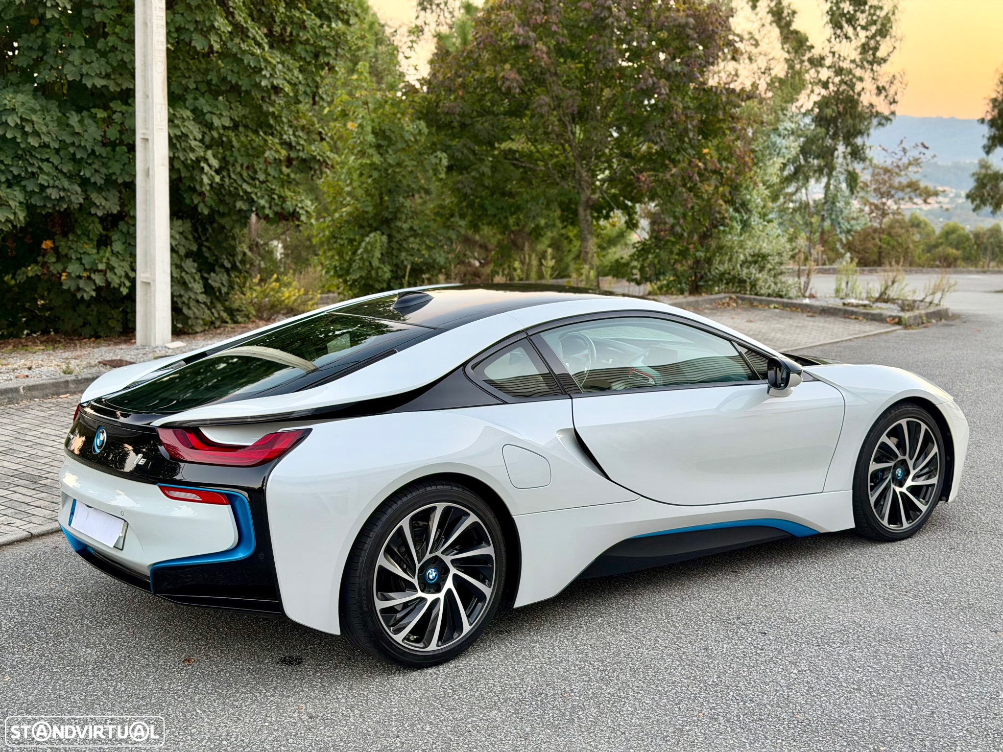 BMW i8 Standard - 36