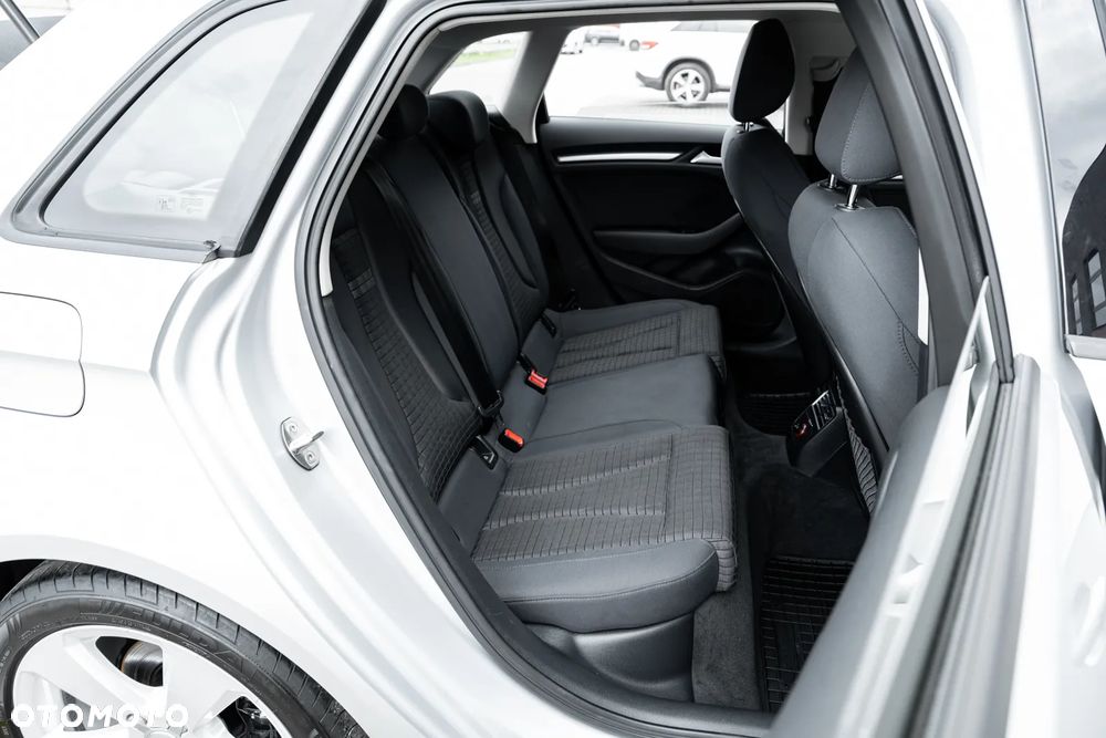 Audi A3 Sportback 1.8 TFSI Attraction - 19