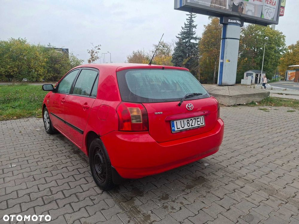 Toyota Corolla - 4
