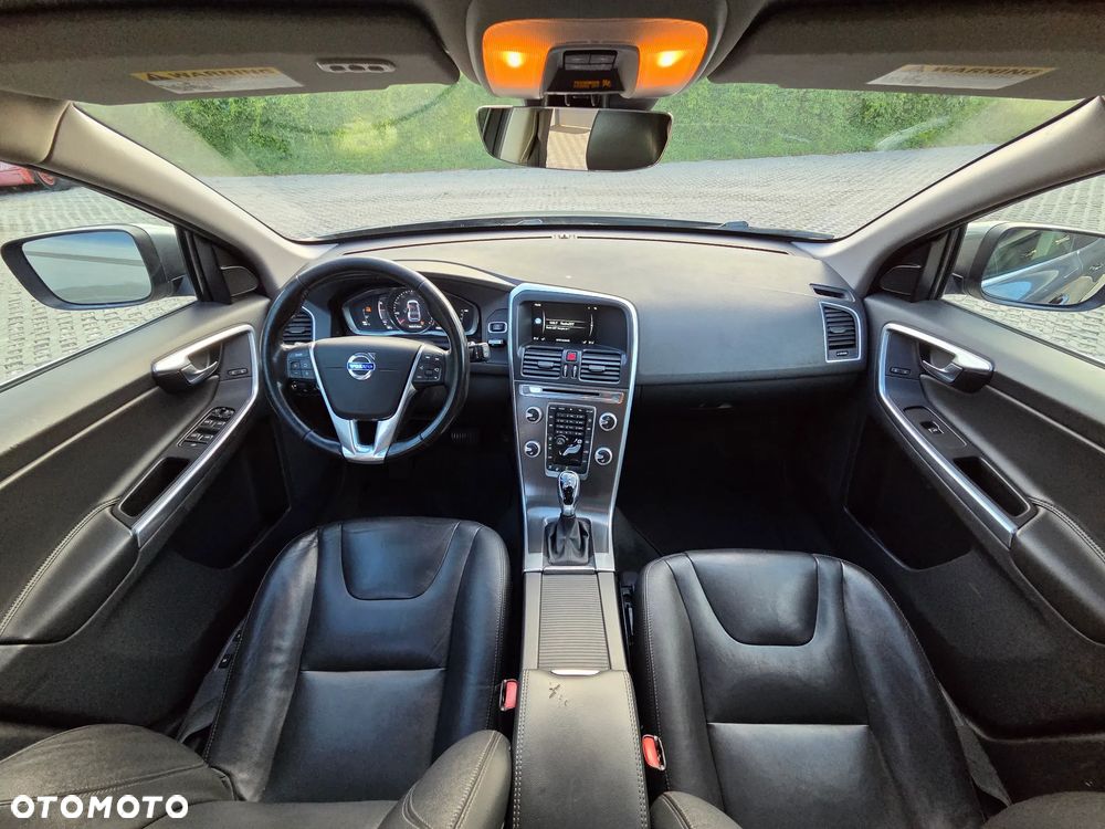 Volvo XC 60 T6 Drive-E Summum - 11