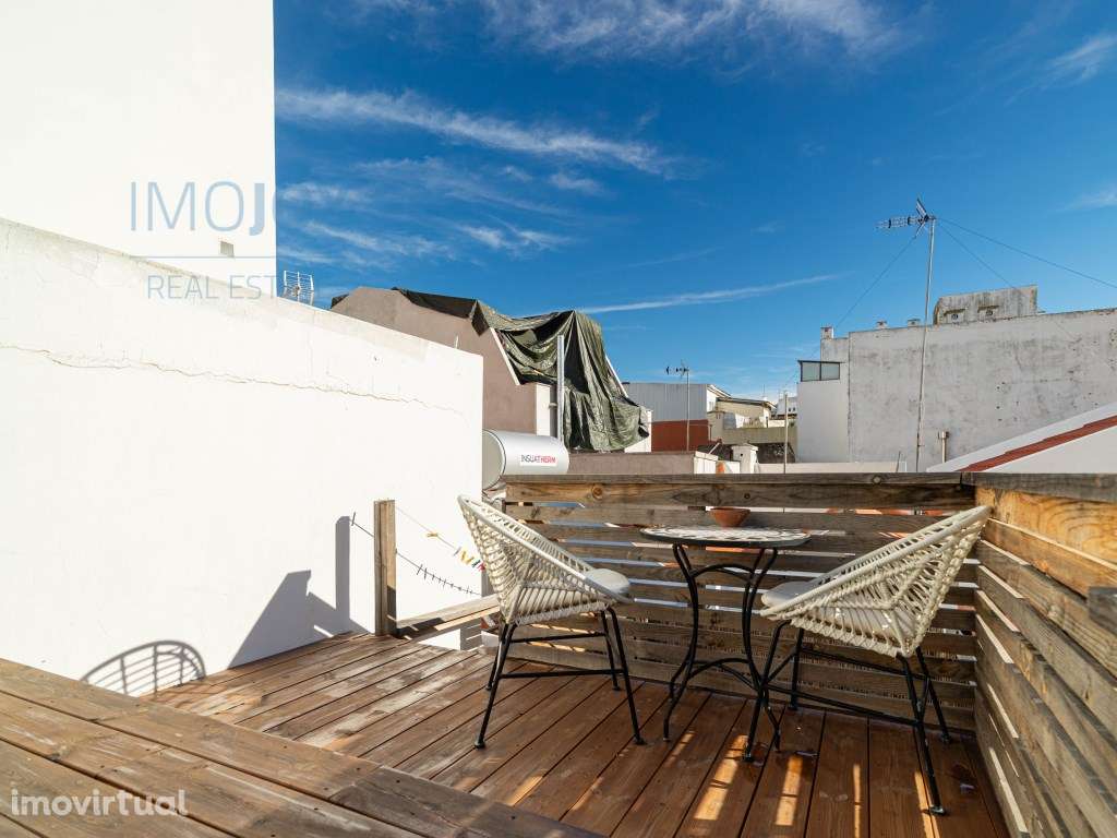 Moradia Térrea Totalmente Remodelada para Venda no Coração de Portimão - Grande imagem: 3/40