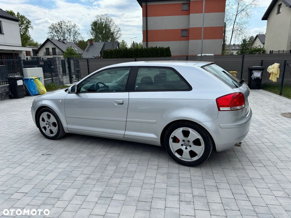 Audi A3 3-drzwiowe 1.6 Attraction - 6