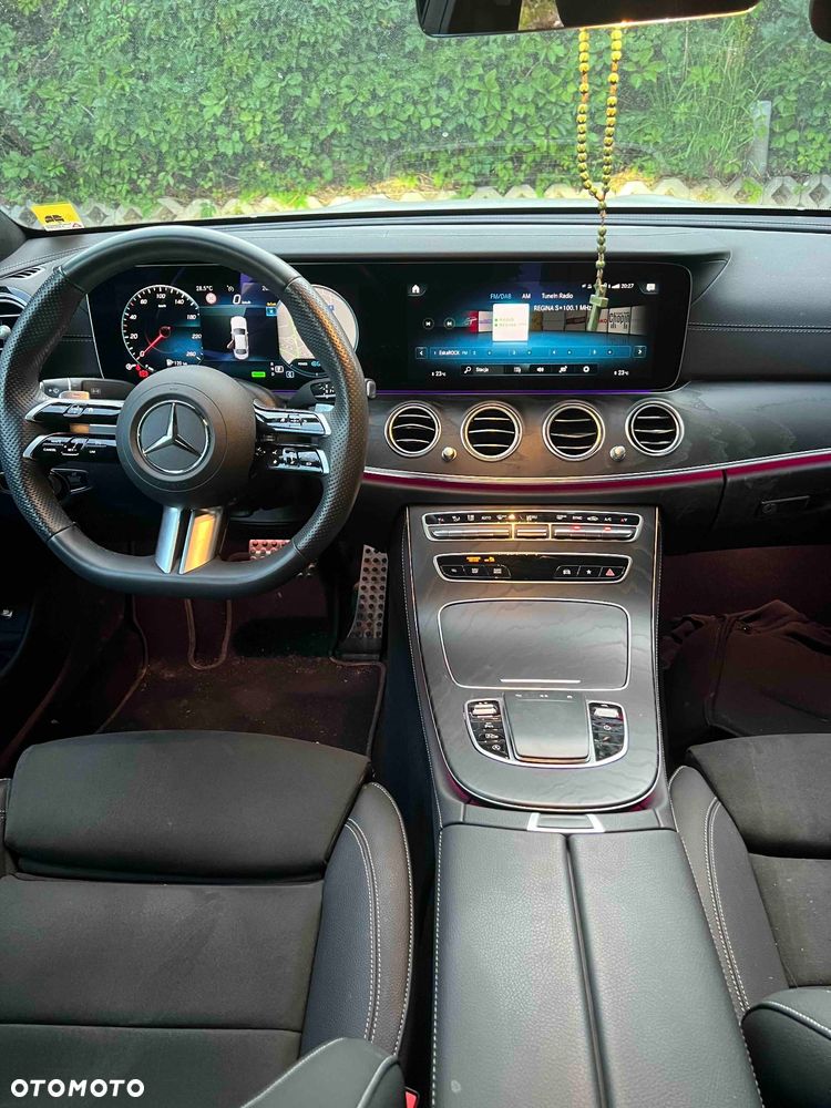 Mercedes-Benz Klasa E 220 d 4-Matic - 4
