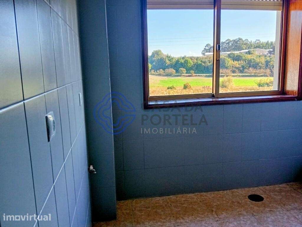 T3 remodelado em Rio Tinto, Junto da Estação do Metro da Venda Nova - Grande imagem: 3/29
