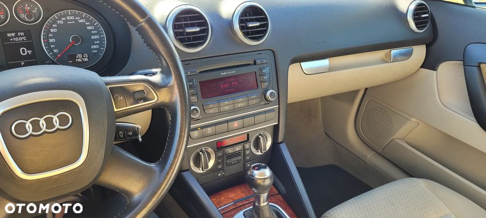 Audi A3 Sportback 1.6 TDI DPF Ambition S tronic - 11