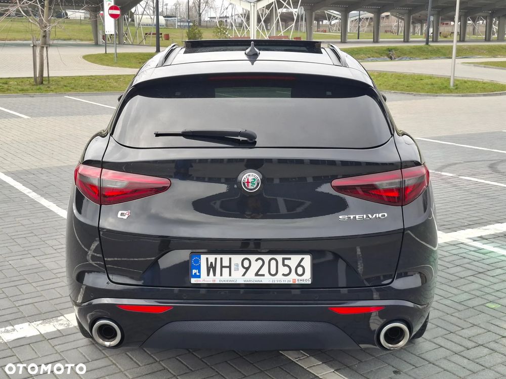 Alfa Romeo Stelvio - 6