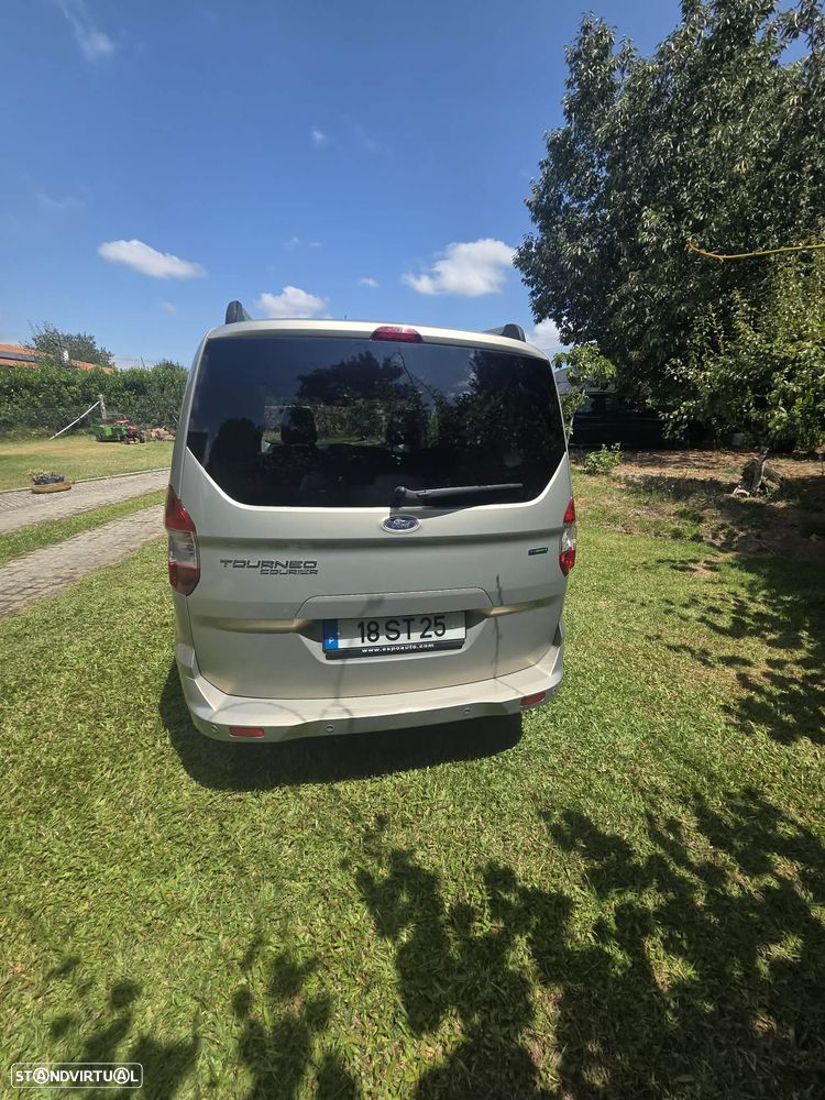 Ford Tourneo Courier 1.0 EcoBoost Ambiente - 3