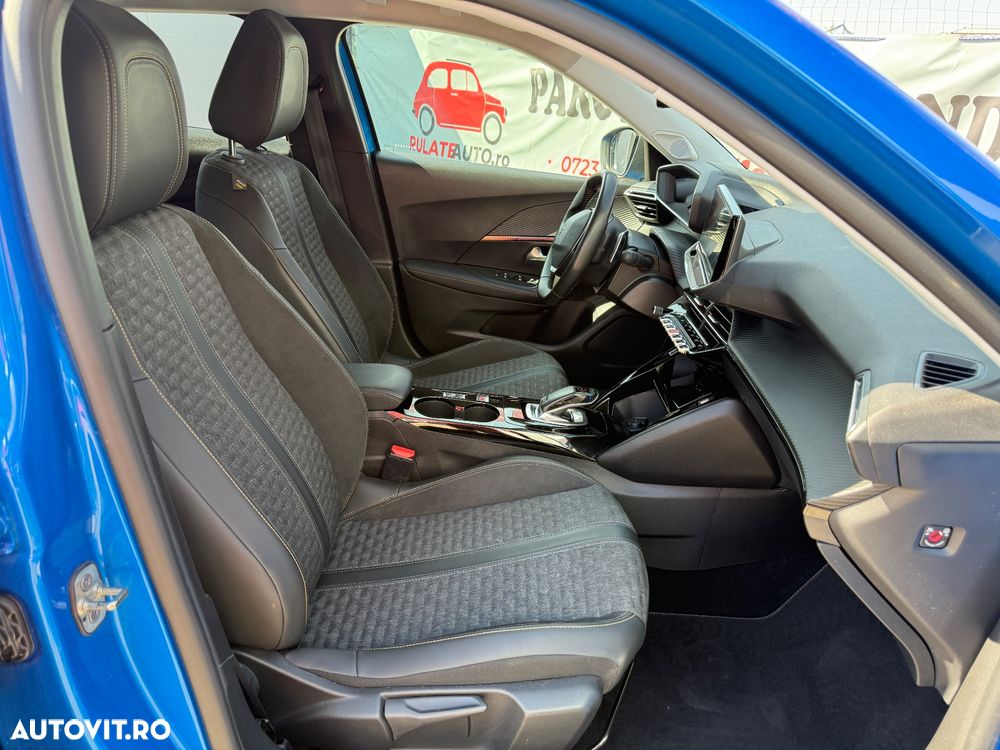 Peugeot 2008 1.2 L PureTech STT EAT8 Allure - 6
