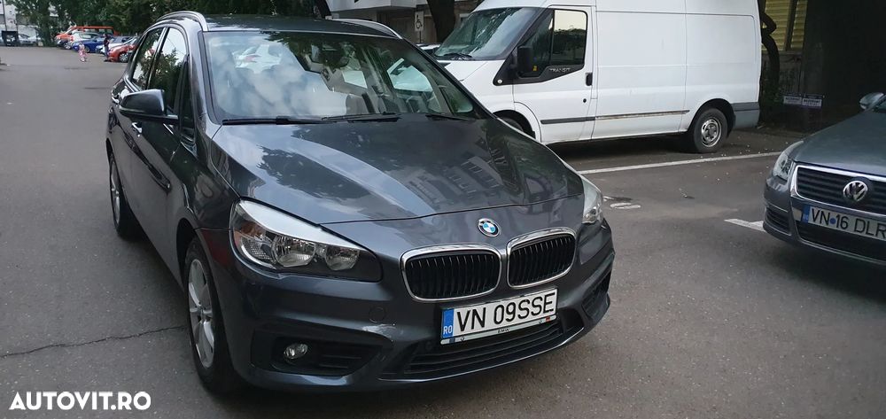 BMW Seria 2 216d Sport Line - 1