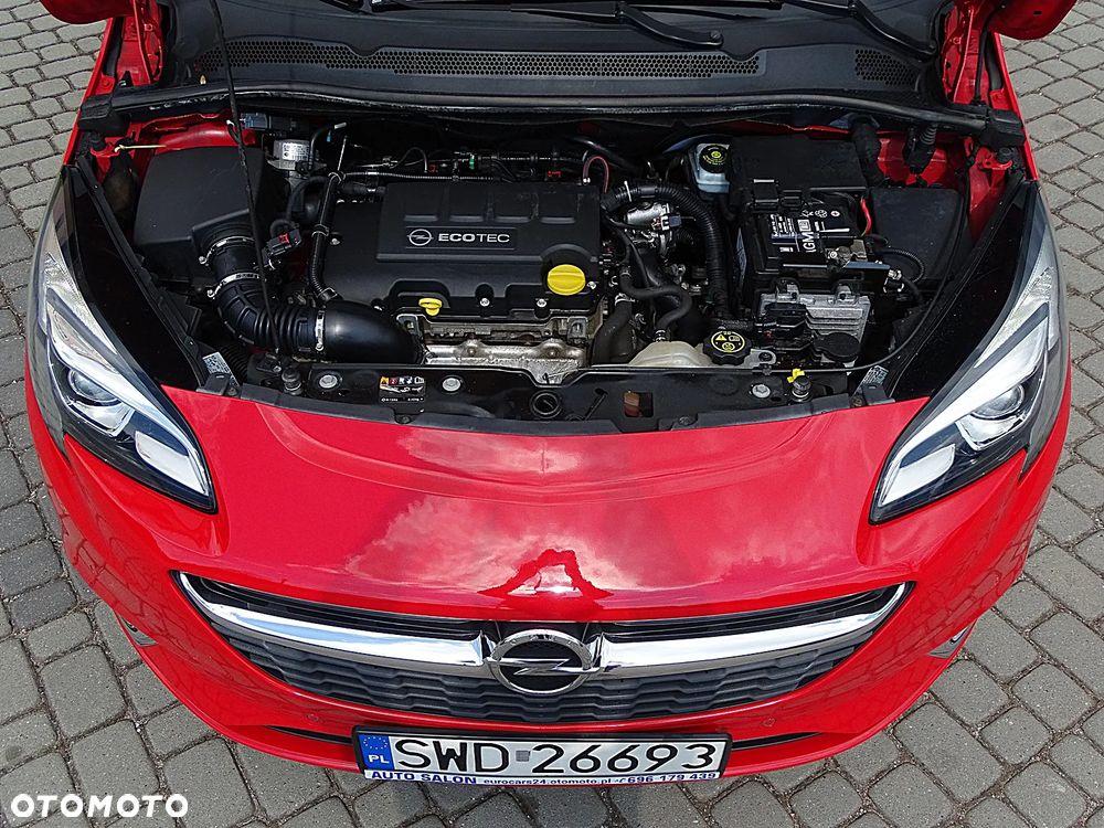 Opel Corsa 1.4 T Cosmo S&S - 19